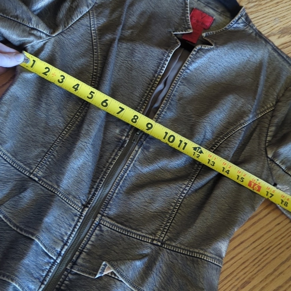 V Christina Faux Leather Peplum Moto Jacket Gold Size Women's Small - Picture 4 of 6
